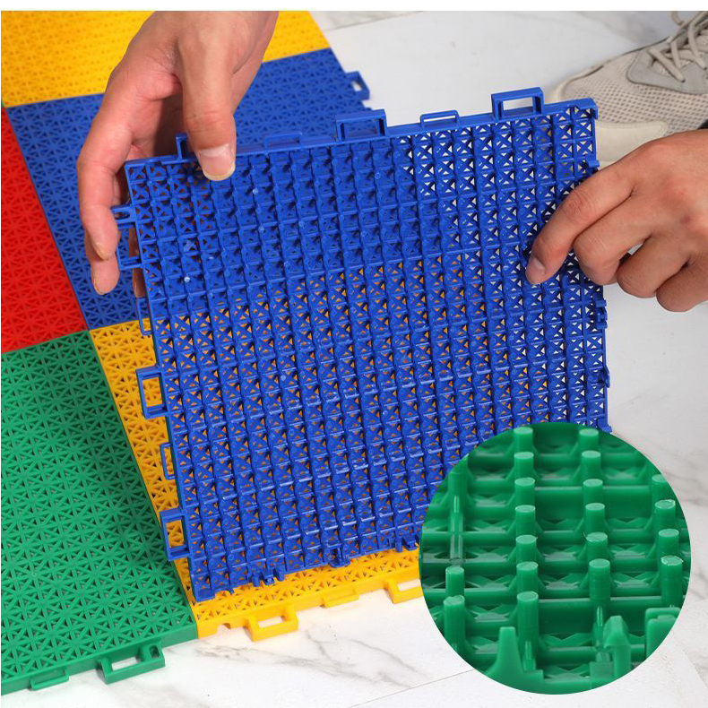 Alfombra de suelo de PP suspendida específica para jardín de infantes, cancha de baloncesto para exteriores, suelo suave impermeable para deportes al aire libre