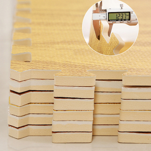 Logotipo personalizado de impermeable EVA EVA Puzzle Madera Matera de piso de grano de madera Tatame