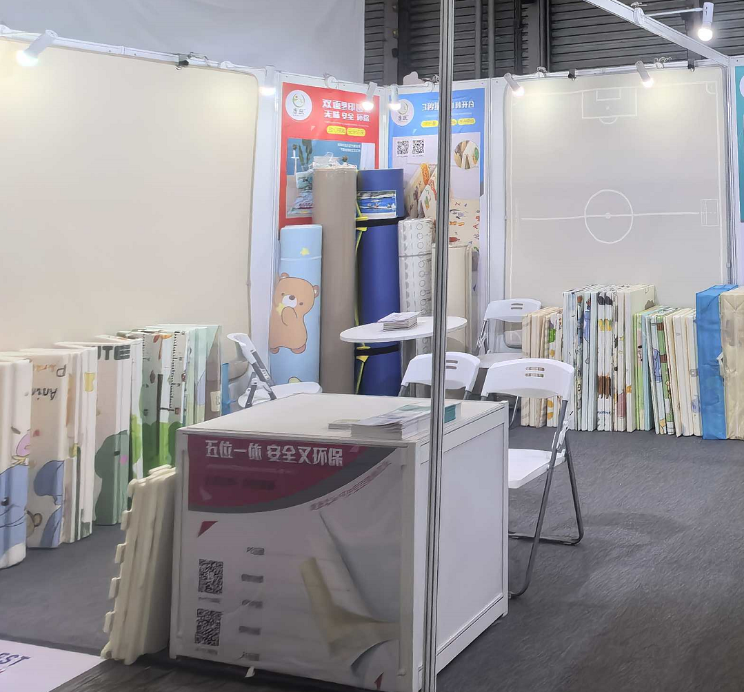 Memizo presenta nuevas alfombrillas para gatear de XPE y TPU en CHINA KIDS FAIR 2025 y CHINA TOY FAIR 2025